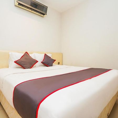 Hotel Collection O 29 Twin Tower Surabaja Zewnętrze zdjęcie