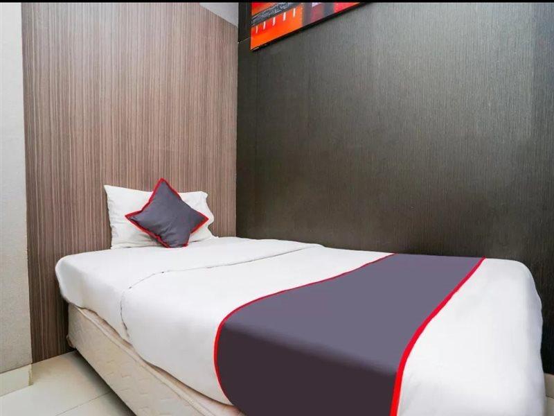 Hotel Collection O 29 Twin Tower Surabaja Zewnętrze zdjęcie