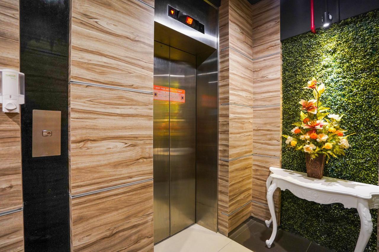Hotel Collection O 29 Twin Tower Surabaja Zewnętrze zdjęcie